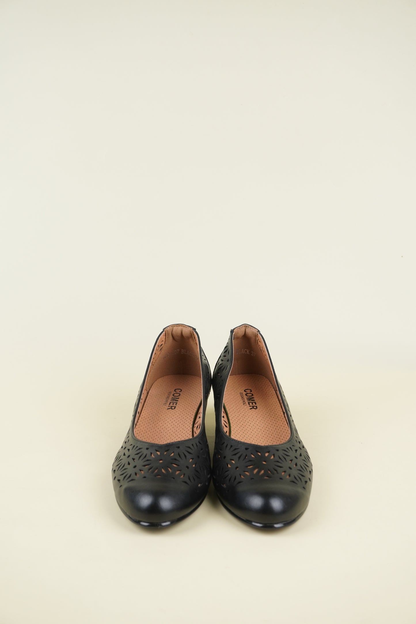 Ladies' Low Heel Pumps - Black