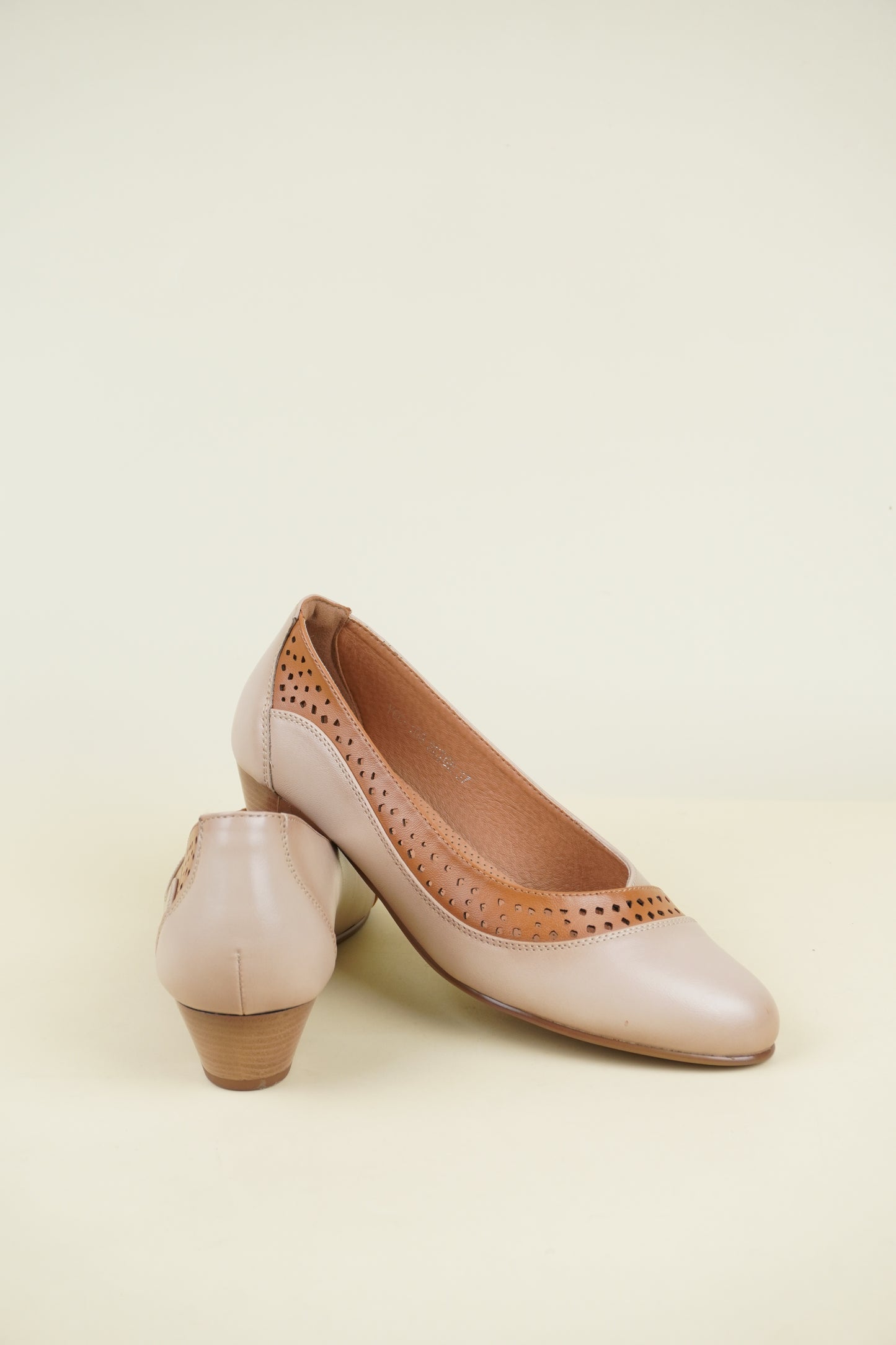 Ladies' Low Heel Pumps - Beige