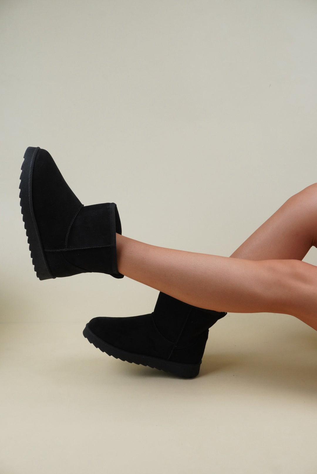 Suede Winter Snow Boots - Black