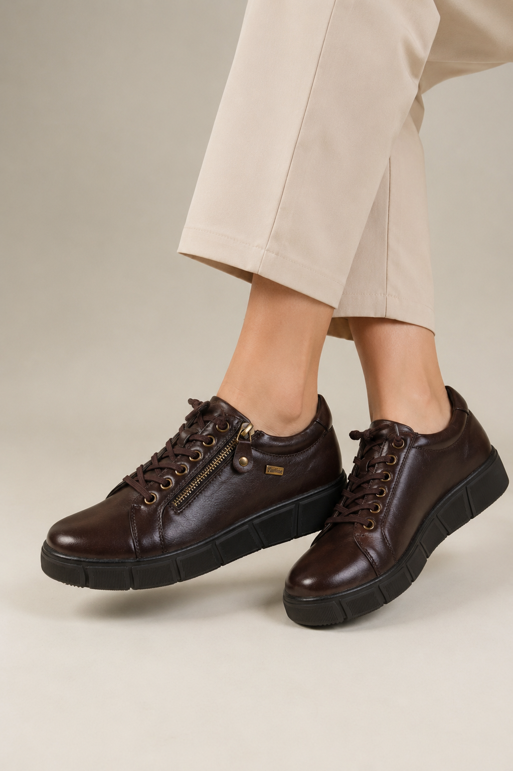 Comfort Y Slip-On Women's Shoes - Brown